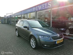 Grijs Gebruikt 2015 Skoda Octavia Stationwagen | € 11.750 (Iets duurder)