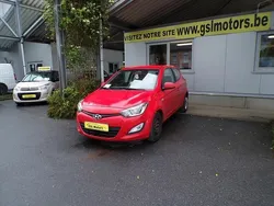Rood Gebruikt 2013 Hyundai i20 Coupé | € 4.950 (Eerlijke prijs)