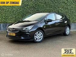 Zwart Gebruikt 2022 Opel Astra Design & Tech Hatchback | € 12.290 (Goede deal)