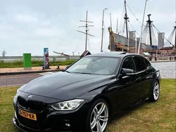 Zwart Gebruikt 2012 BMW 330 Executive Sedan | € 14.500