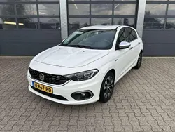 Wit Gebruikt 2020 Fiat Tipo Mirror Sedan | € 12.835 (Eerlijke prijs)