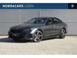 Frozen deep grey Nieuw 2025 BMW i5 M Sport Sedan | € 95.851 (Duur)
