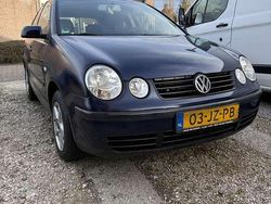 Blauw Gebruikt 2002 VW Polo Hatchback | € 700