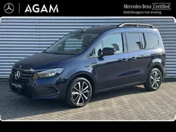 Blauw Gebruikt 2023 Mercedes EQT200 Advanced Plus MPV | € 34.669