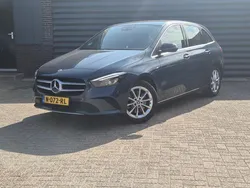 Blauw Gebruikt 2020 Mercedes B250 Premium MPV | € 25.850 (Eerlijke prijs)