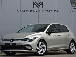 Beige Gebruikt 2023 VW Golf VIII Move Hatchback | € 27.440 (Super prijs)