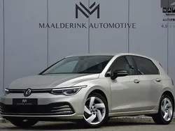 Beige Gebruikt 2023 VW Golf VIII Move Hatchback | € 29.990 (Eerlijke prijs)