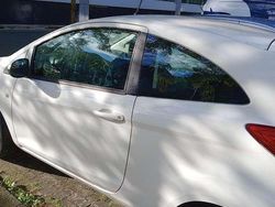 Wit Gebruikt 2013 Ford Ka S Hatchback | € 3.000 (Goede deal)