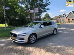 Grijs Gebruikt 2017 Volvo V90 Momentum Stationwagen | € 17.450 (Eerlijke prijs)