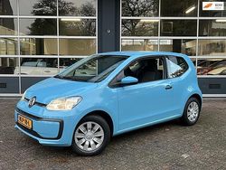 Blauw Gebruikt 2016 VW up! take up! Hatchback | € 7.850 (Eerlijke prijs)