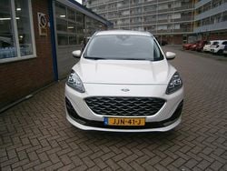 Wit Gebruikt 2022 Ford Kuga Vignale SUV | € 29.490 (Eerlijke prijs)