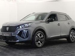 Grijs (metallic) Gebruikt 2023 Peugeot 2008 Allure SUV | € 19.999 (Goede deal)