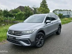 Grijs Gebruikt 2024 VW Tiguan Allspace SUV | € 39.995 (Super prijs)