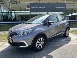 Grijs Gebruikt 2017 Renault Captur Zen SUV | € 10.500 (Goede deal)