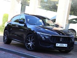 Zwart Gebruikt 2017 Maserati Levante SUV | € 31.950 (Eerlijke prijs)