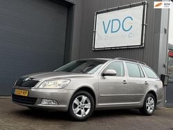 Grijs Gebruikt 2012 Skoda Octavia Elegance Stationwagen | € 6.900 (Goede deal)