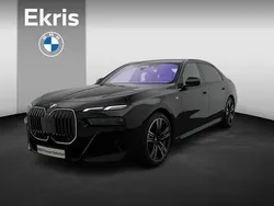 Zwart, metallic lak Gebruikt 2025 BMW 740 M Sport Sedan | € 172.804