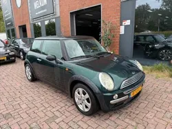 Groen Gebruikt 2003 Mini ONE Salt Hatchback | € 1.650 (Eerlijke prijs)