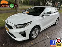 Wit Gebruikt 2019 Kia Ceed Hatchback | € 9.995 (Eerlijke prijs)