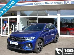 Blauw, metallic lak Gebruikt 2023 VW T-Roc R-line SUV | € 36.950 (Duur)