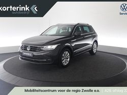 Grijs, metallic lak Gebruikt 2021 VW Tiguan Business SUV | € 24.900 (Goede deal)