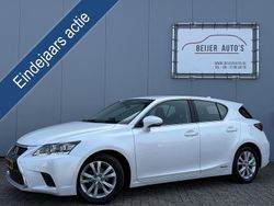Wit Gebruikt 2017 Lexus CT200h Hatchback | € 16.195 (Eerlijke prijs)