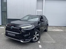 Zwart Gebruikt 2023 Toyota RAV4 Style SUV | € 44.400 (Eerlijke prijs)