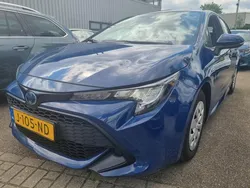 Blauw Gebruikt 2020 Toyota Corolla Comfort Hatchback | € 14.999 (Eerlijke prijs)