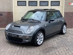 Grijs, metallic lak Gebruikt 2005 Mini Cooper S Hatchback | € 4.450 (Eerlijke prijs)