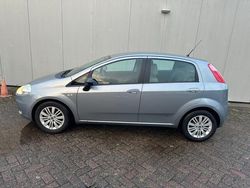 Grijs Gebruikt 2006 Fiat Grande Punto Hatchback | € 1.750 (Eerlijke prijs)