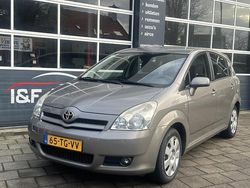 Beige (metallic) Gebruikt 2006 Toyota Verso Sol MPV | € 3.490 (Iets duurder)