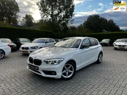 Wit, metallic lak Gebruikt 2017 BMW 118 Executive Hatchback | € 12.950 (Goede deal)
