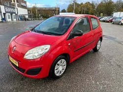 Rood Gebruikt 2007 Renault Twingo Authentique Hatchback | € 1.550 (Goede deal)