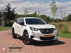 Wit Gebruikt 2023 Peugeot 2008 Allure SUV | € 23.490 (Goede deal)