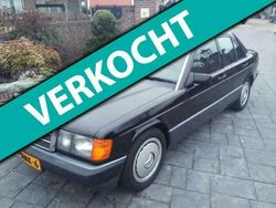 Zwart Gebruikt 1985 Mercedes 190 Sedan | € 1.399
