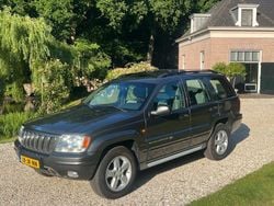 Grijs (metallic) Gebruikt 2002 Jeep Grand Cherokee SUV | € 10.940