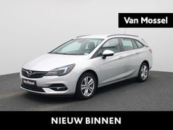 Grijs Gebruikt 2021 Opel Astra Edition Stationwagen | € 15.400 (Eerlijke prijs)