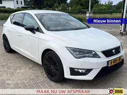 Wit Gebruikt 2016 Seat Leon CONNECT Hatchback | € 13.990 (Eerlijke prijs)