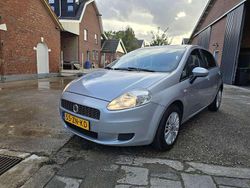 Grijs Gebruikt 2008 Fiat Punto Dynamic Hatchback | € 1.875 (Eerlijke prijs)