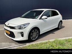 Wit Gebruikt 2017 Kia Rio Hatchback | € 15.250 (Iets duurder)