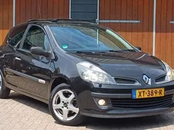 Zwart Gebruikt 2008 Renault Clio II Rip Curl Hatchback | € 2.750 (Eerlijke prijs)