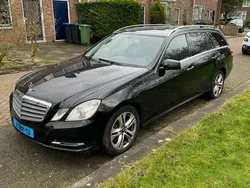 Zwart Gebruikt 2013 Mercedes E200 Stationwagen | € 7.500 (Goede deal)