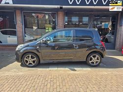 Zwart Gebruikt 2011 Renault Twingo Collection Hatchback | € 2.950 (Eerlijke prijs)