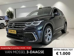 Zwart Gebruikt 2022 VW Tiguan Business+ SUV | € 32.400 (Eerlijke prijs)