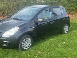 Zwart Gebruikt 2010 Hyundai i20 Edition Hatchback | € 2.850 (Eerlijke prijs)