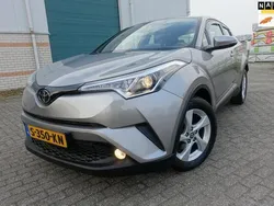 Grijs Gebruikt 2018 Toyota C-HR Comfort SUV | € 16.995 (Eerlijke prijs)