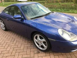 Porsche 911 Carrera 4