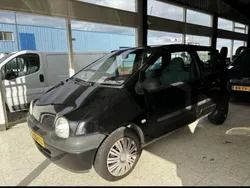Zwart Gebruikt 2005 Renault Twingo Hatchback | € 500 (Goede deal)