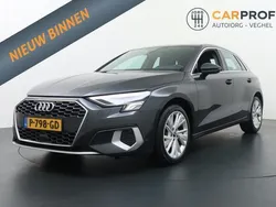 Grijs Gebruikt 2022 Audi A3 Sportback Advanced Hatchback | € 22.995 (Super prijs)