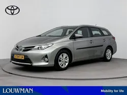 Grijs Gebruikt 2014 Toyota Auris Touring Sports Stationwagen | € 12.895 (Eerlijke prijs)